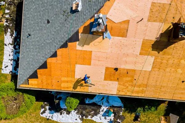 Expert Roof Repairs from Lenexa’s Leading Contractors