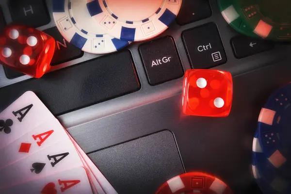 What Makes Situs PKV Games Interesting to Players